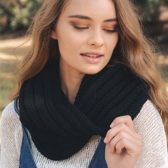Classic Rib Knit Infinity Scarf - Picture 2 of 9